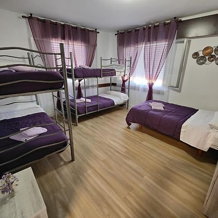 Albergue Vintecatro Caldas De Reis Exterior foto