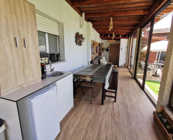Albergue Vintecatro Caldas De Reis Exterior foto